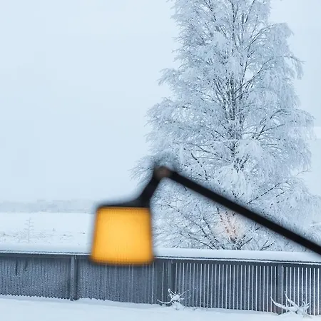 Villa Arctic Riverside House - Modern & Scenic Views *