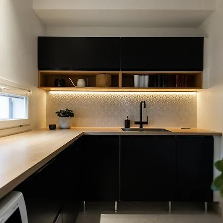 Arctic Riverside House - Modern & Scenic Views רובניימי