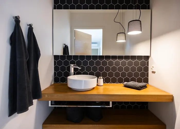 ヴィラ Arctic Riverside House - Modern & Scenic Views